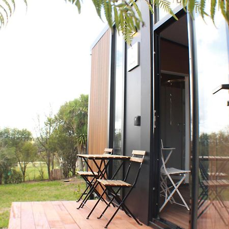 Cozy Cabin2 With Outdoor Bath At Dairy Flat Farm Waitoki Exterior foto